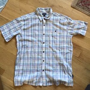 Men’s short sleeve Patagonia button up top